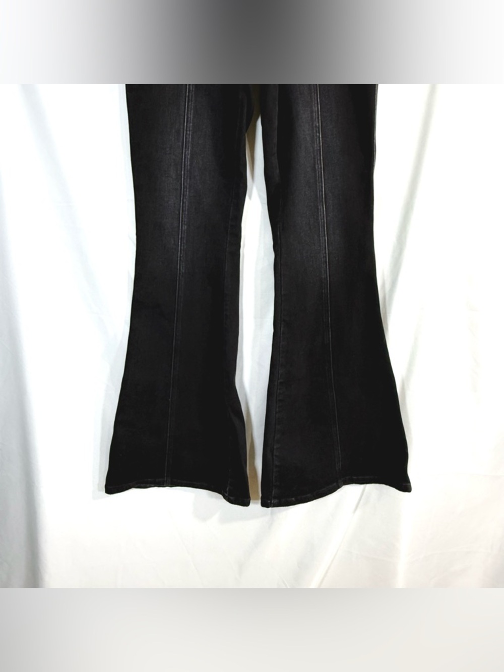 Flying Monkey High Rise Super Flare Stretchy Jeans Size 29 - Picture 7 of 13
